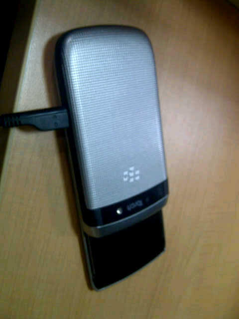 bb blackberry torch 2 9810 silver. garansi panjang & muluss bangett !!!