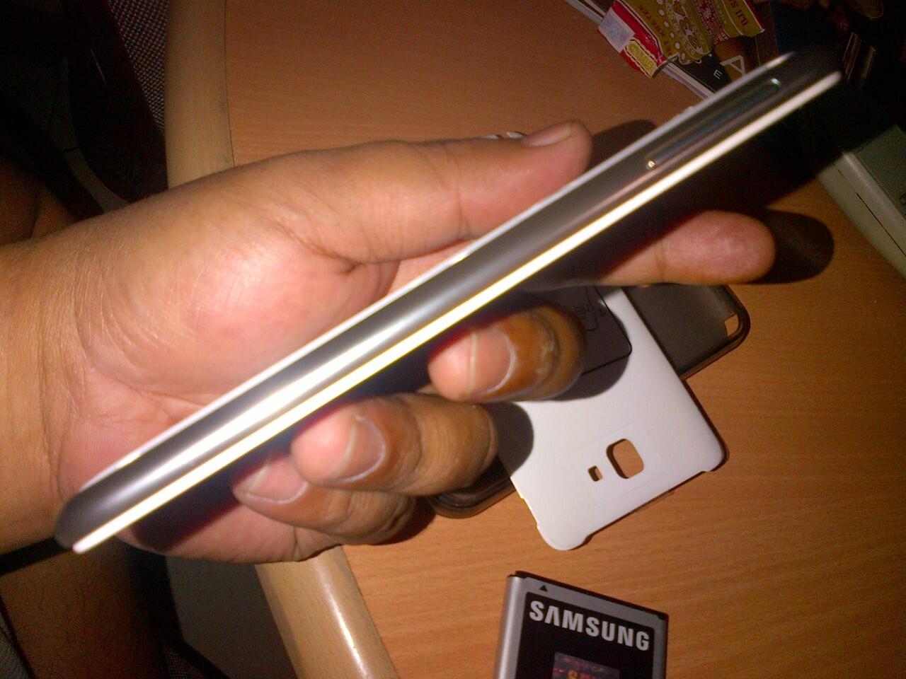 JUAL/BARTER SAMSUNG GALAXY NOTE N7000, WHITE, MULUS, GARANSI PANJANG