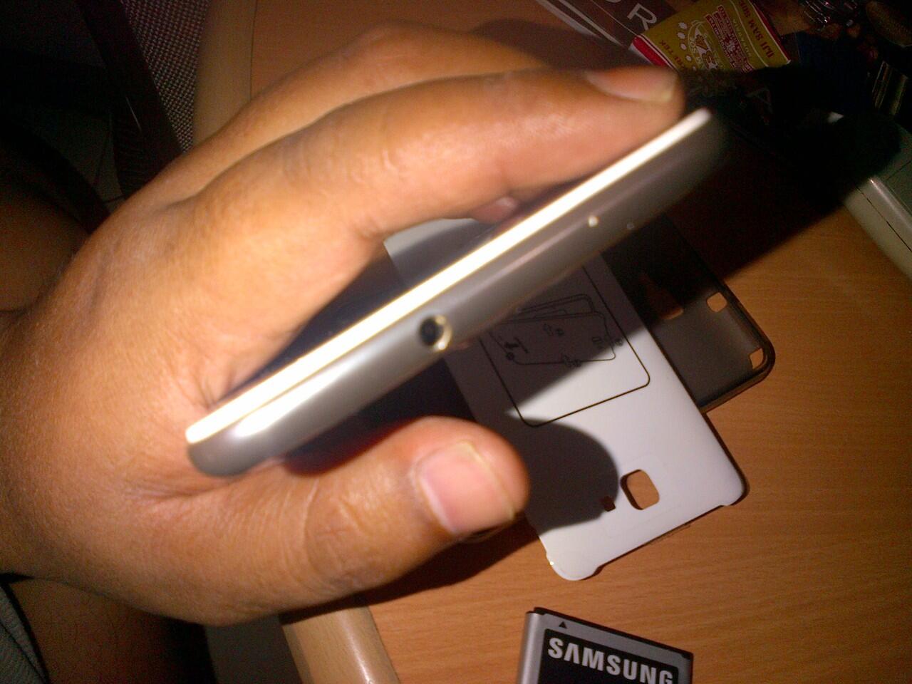 JUAL/BARTER SAMSUNG GALAXY NOTE N7000, WHITE, MULUS, GARANSI PANJANG