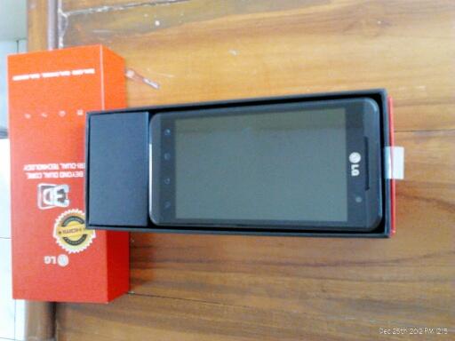 dijual,. OPTIMUS 3D muluuus gan , banyak bonus =)