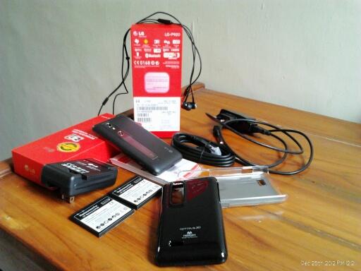 dijual,. OPTIMUS 3D muluuus gan , banyak bonus =)