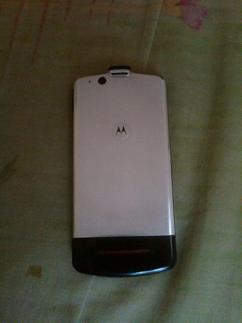 jual motorola rokr E8 mulus gan,, masuk aja dulu....