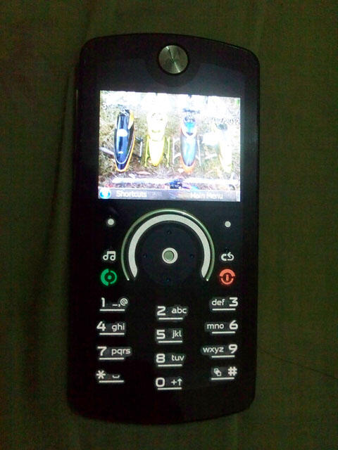 jual motorola rokr E8 mulus gan,, masuk aja dulu....