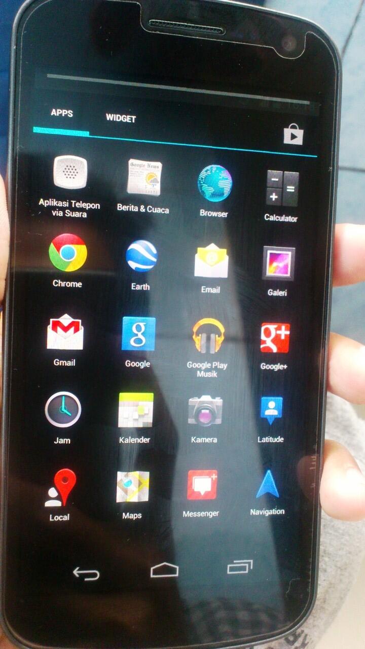 Samsung NEXUS I9250 ( LCD 720x1280 setara dengan Galaxy SIII) FullSet murah...