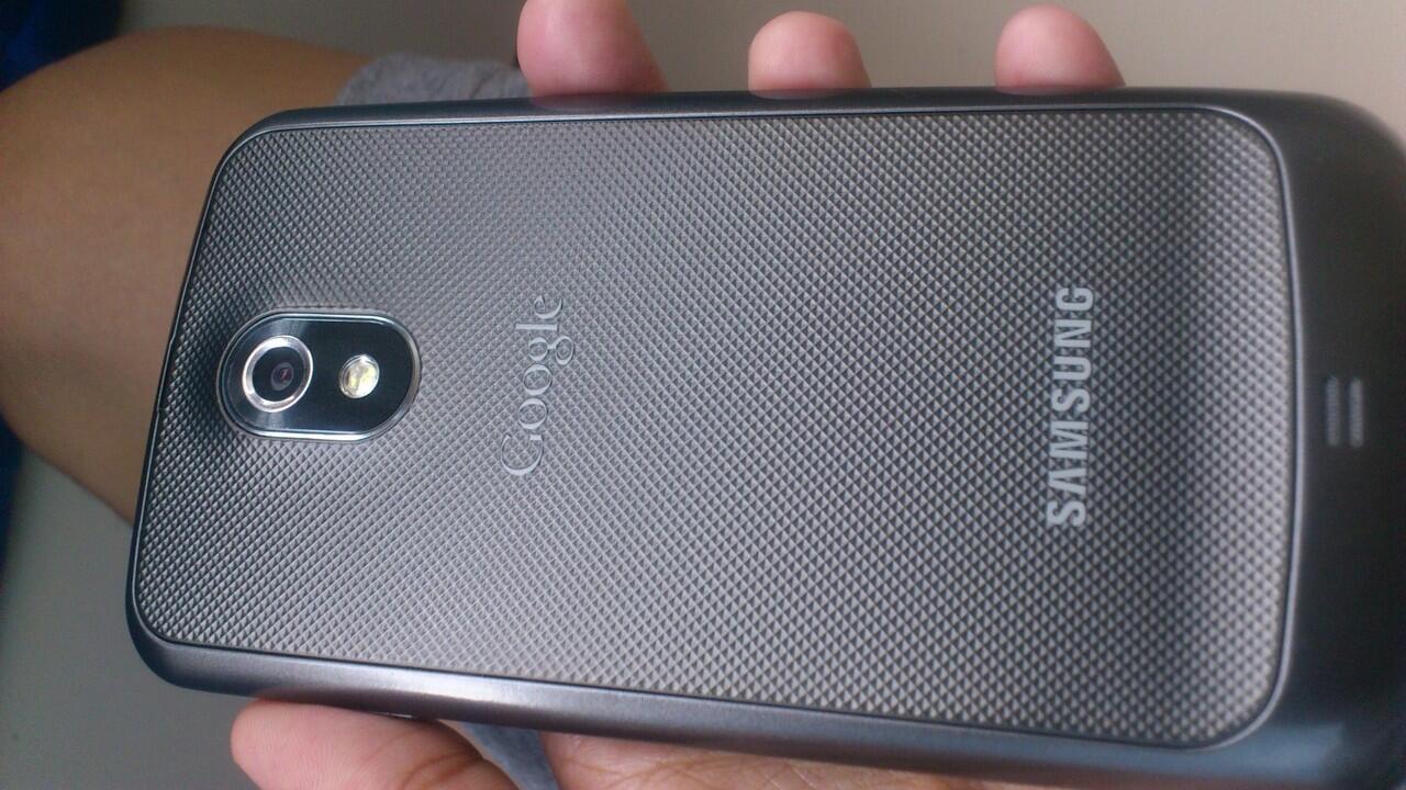 Samsung NEXUS I9250 ( LCD 720x1280 setara dengan Galaxy SIII) FullSet murah...