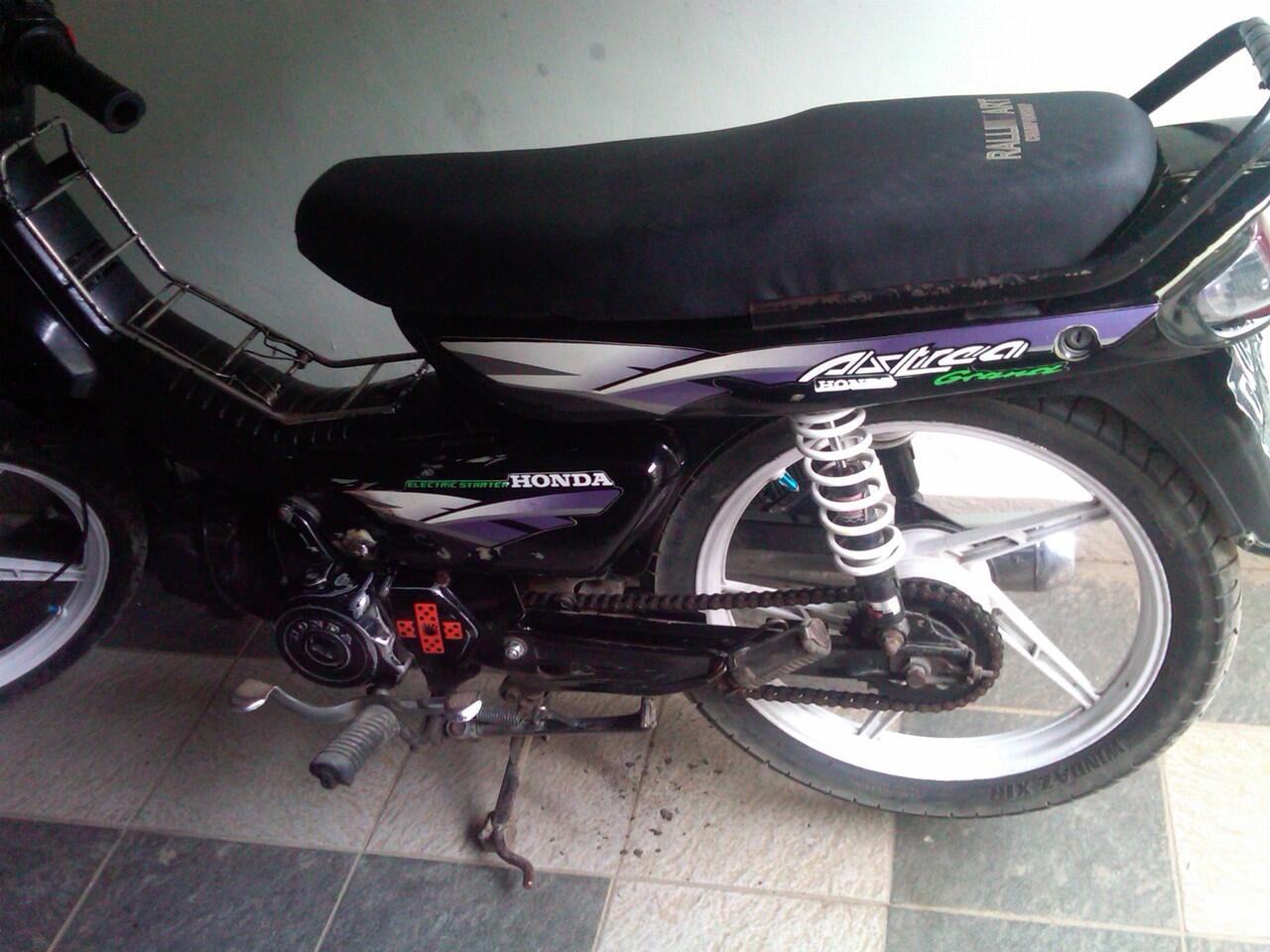 GRAND 96' . BLACK SIAP PAKAI. PAJAK HIDUP. BANDUNG