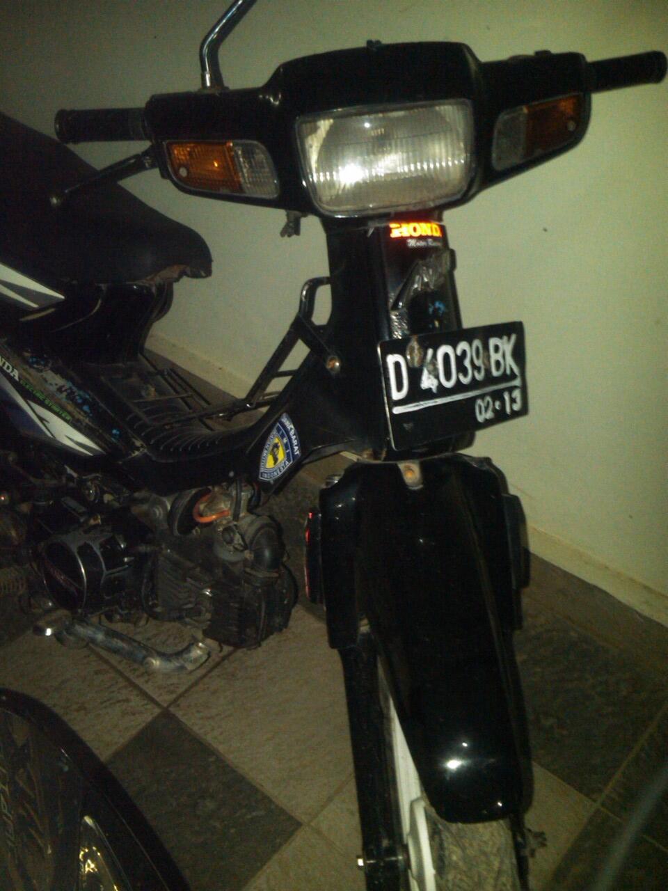 GRAND 96' . BLACK SIAP PAKAI. PAJAK HIDUP. BANDUNG
