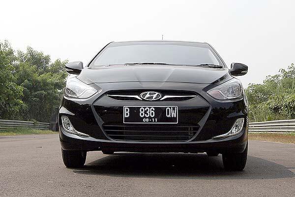 hyundai H-1 promo akhir tahun