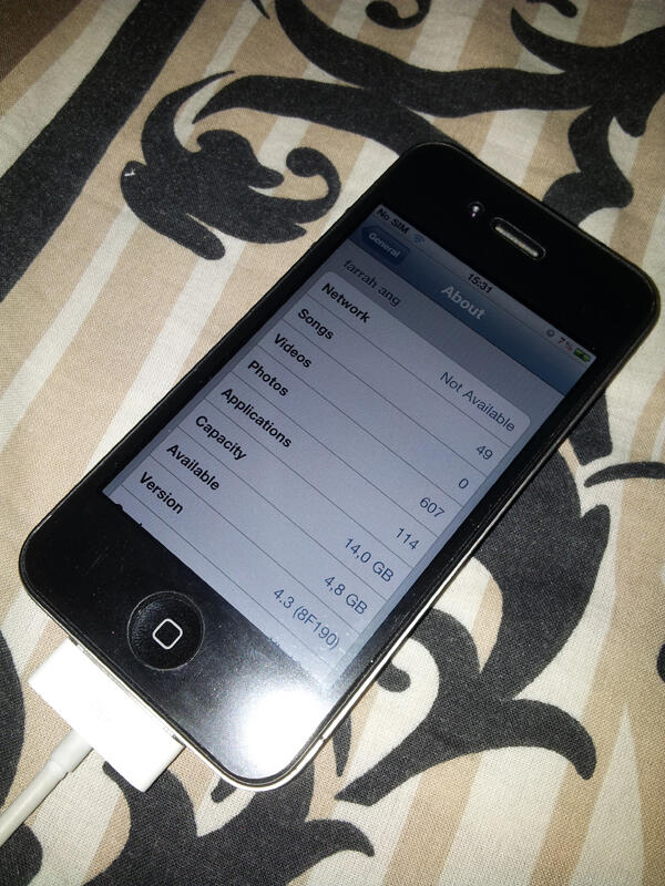 2nd iphone4 16G hitam muaknyos