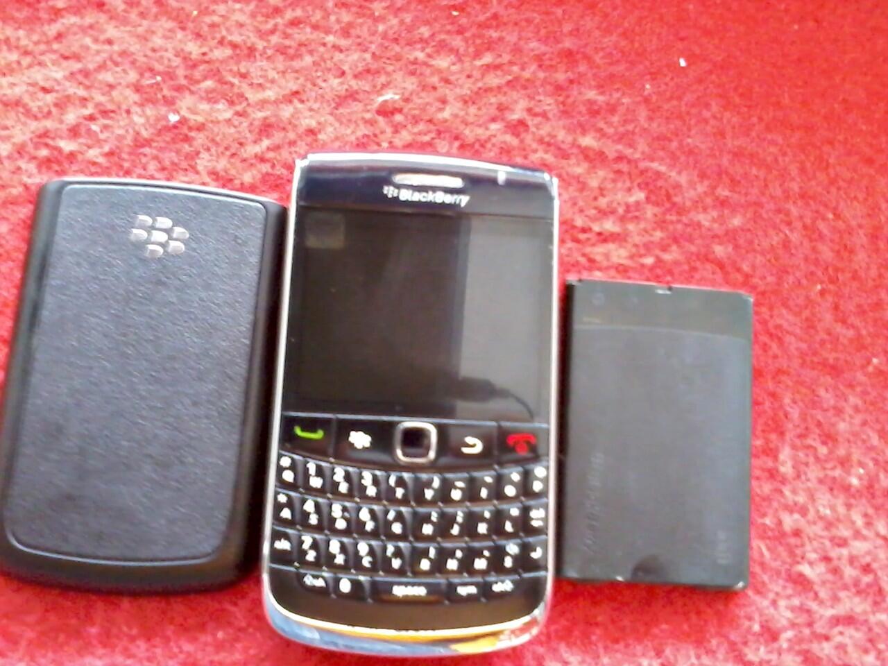 Black Berry Onix 2 Garansi CTN