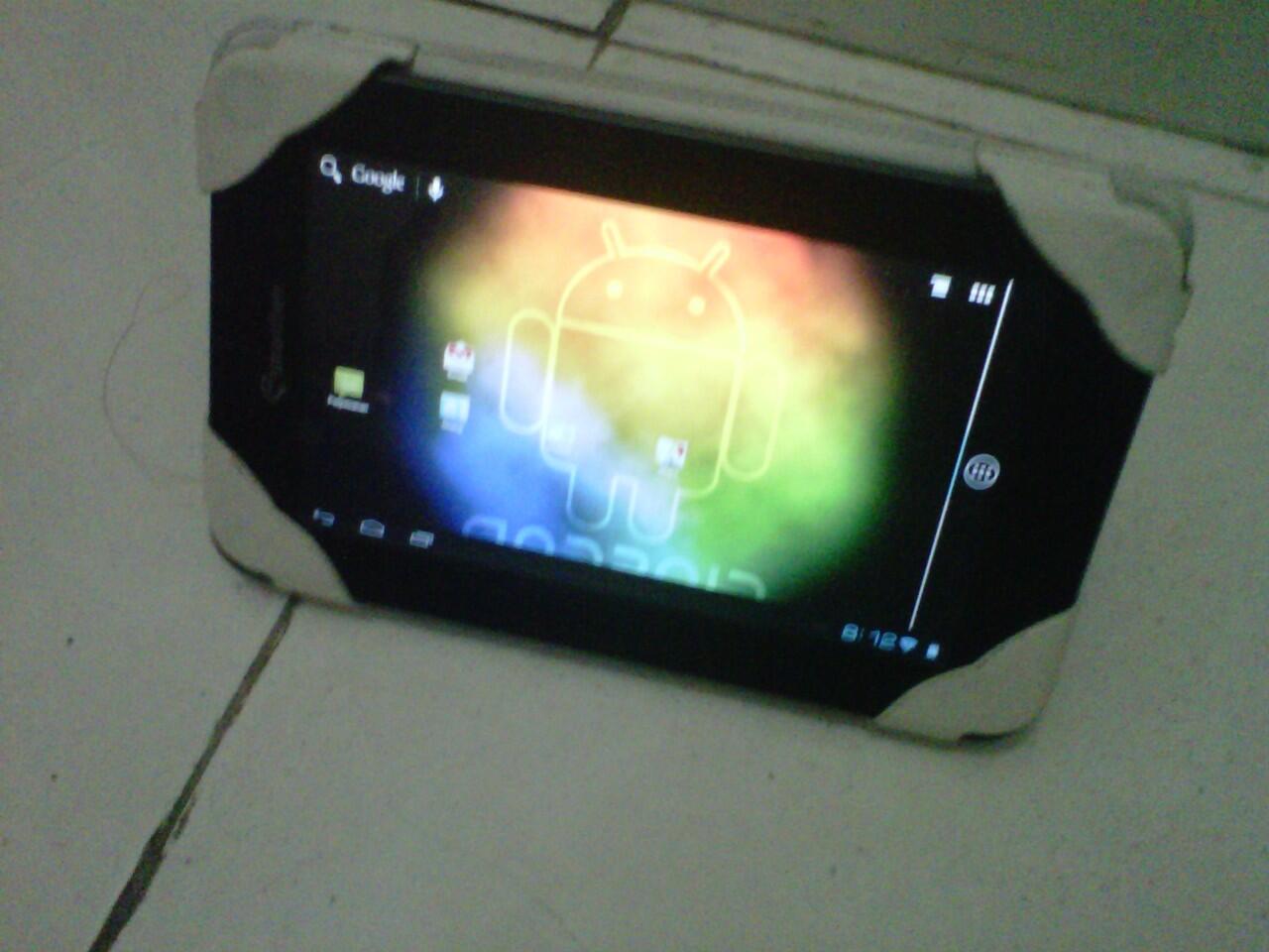 SMARTFREN ANDROTAB GEN 1 "JELLYBEAN ROOTED" ON SALE