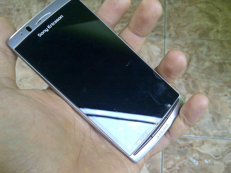 sony xperia arc lt15i, misty silver mantaff