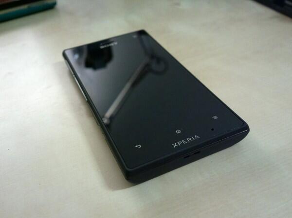 SONY XPERIA ACRO S 23-12-2012