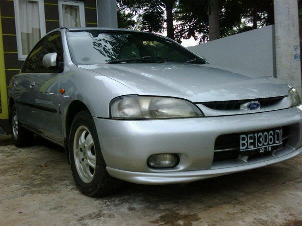 Ford Lynx 1.8 M/T Tahun 1996