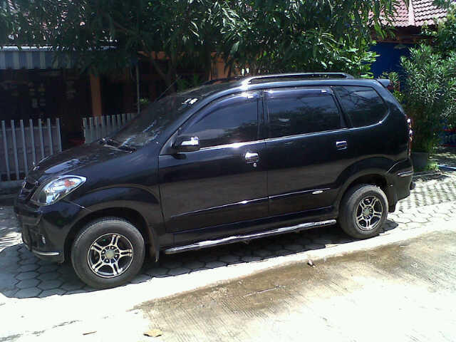 Dijual murahh...xenia sporty 2007