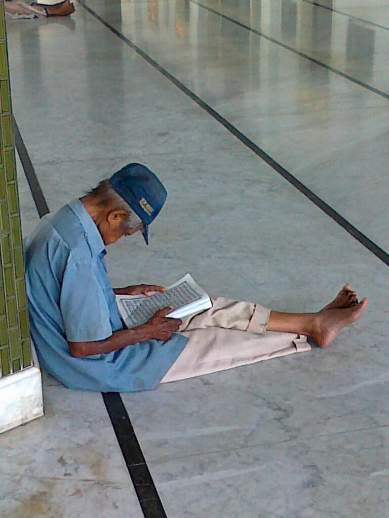 &#91;ask&#93; ada yang bisa bikin kata2 motivasi dengan foto ini??