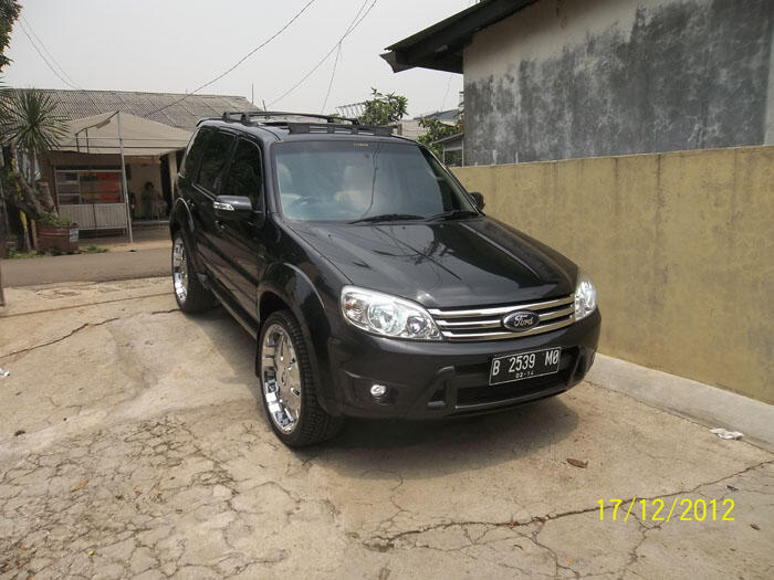 ford escape "limited"2008 pemakaian 2009 BAGUS & TERAWAT