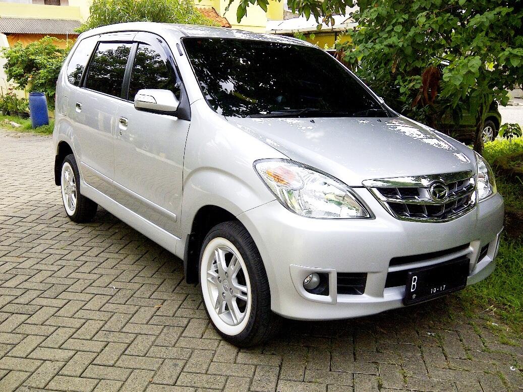 Daihatsu Xenia Xi DLX VVTi Plus 1300cc Silver metallic
