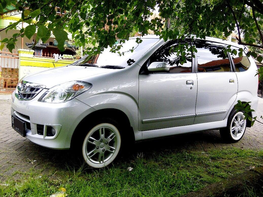 Daihatsu Xenia Xi DLX VVTi Plus 1300cc Silver metallic