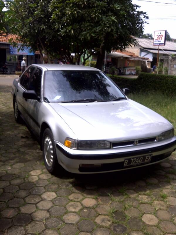 Honda Accord Maestro tahun 1990 (AT)