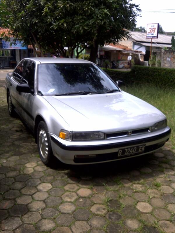 Honda Accord Maestro tahun 1990 (AT)