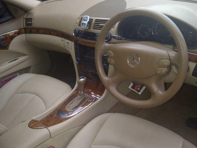 Mercedes Benz E 230 7 G tronic Nine Edition Th 2009