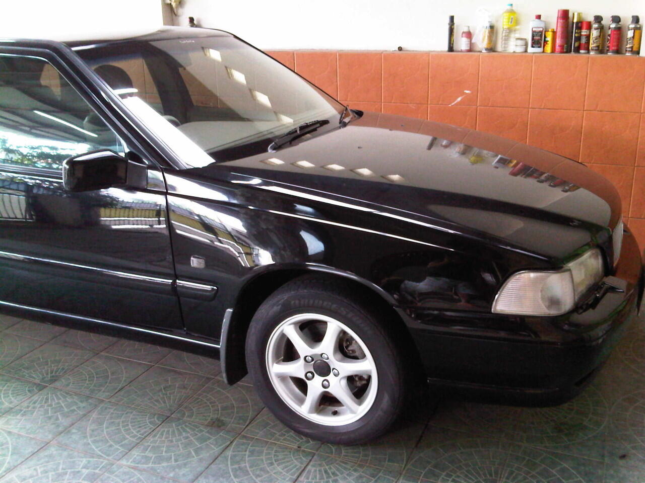 Volvo S70 M/T Tahun 2000 Hitam Solid