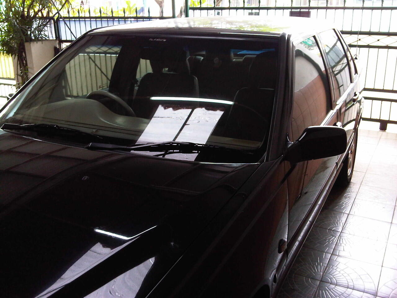Volvo S70 M/T Tahun 2000 Hitam Solid