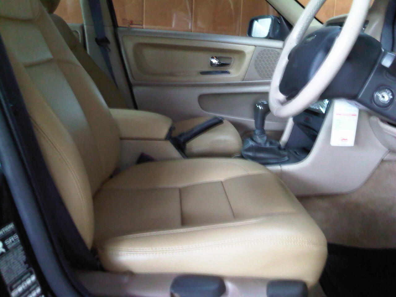 Volvo S70 M/T Tahun 2000 Hitam Solid