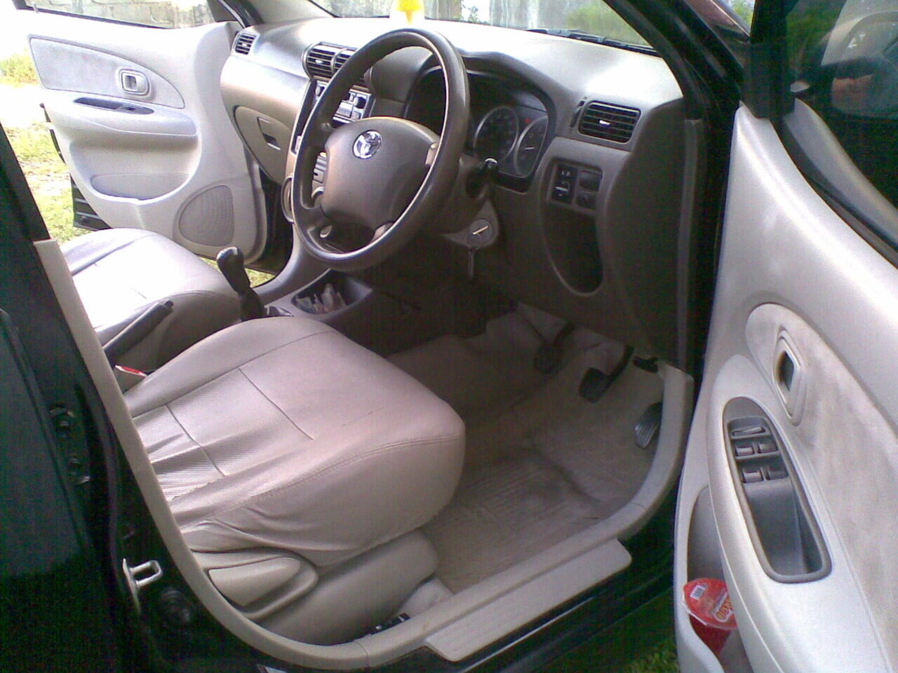 OVER KREDIT AVANZA 13 G THN 2010 HITAM DARI BARU