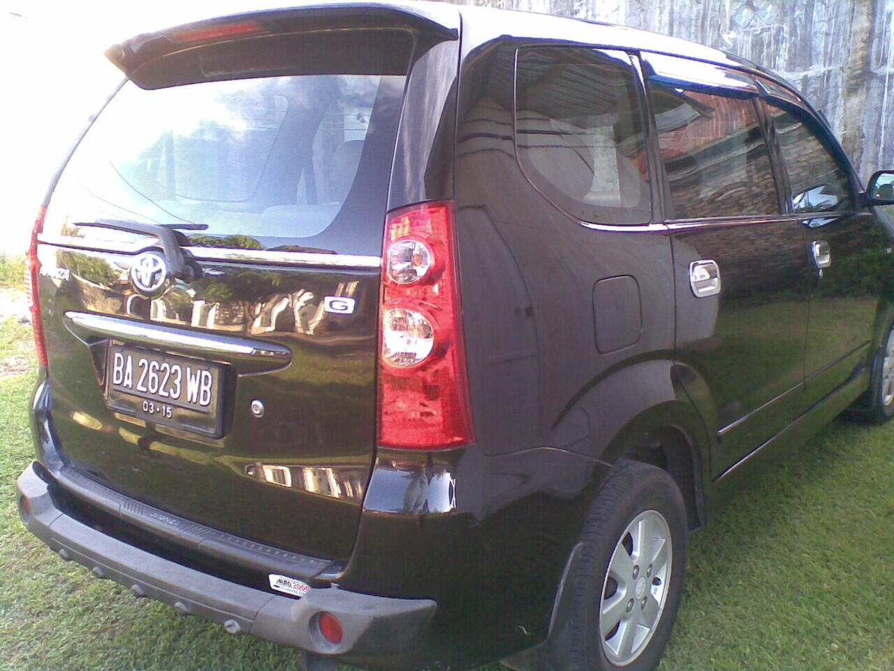 OVER KREDIT AVANZA 13 G THN 2010 HITAM DARI BARU