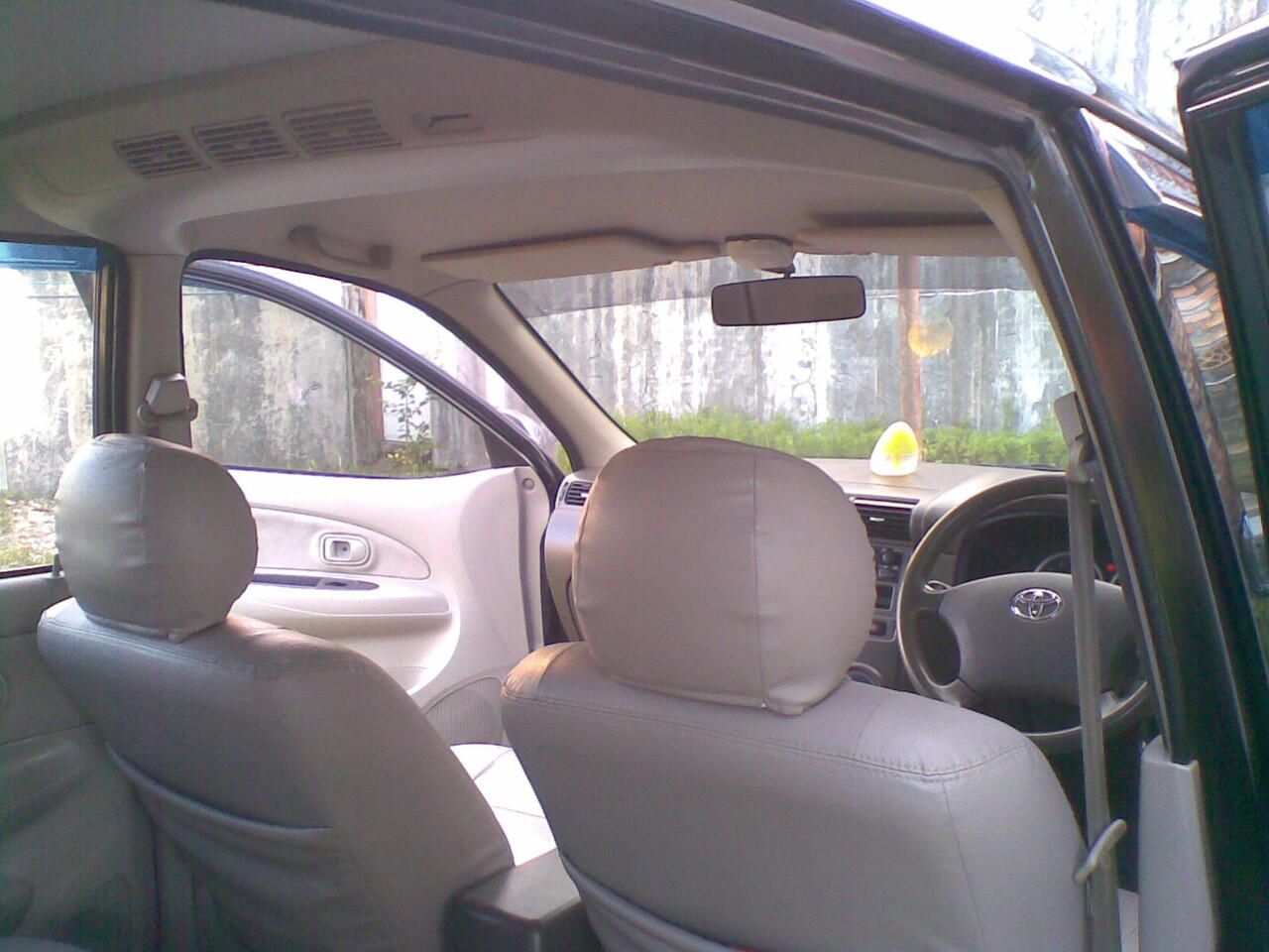 OVER KREDIT AVANZA 13 G THN 2010 HITAM DARI BARU