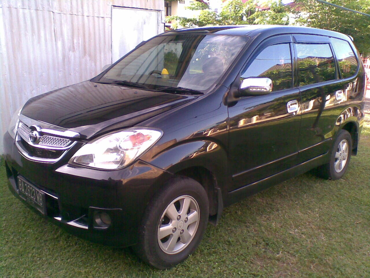 OVER KREDIT AVANZA 13 G THN 2010 HITAM DARI BARU