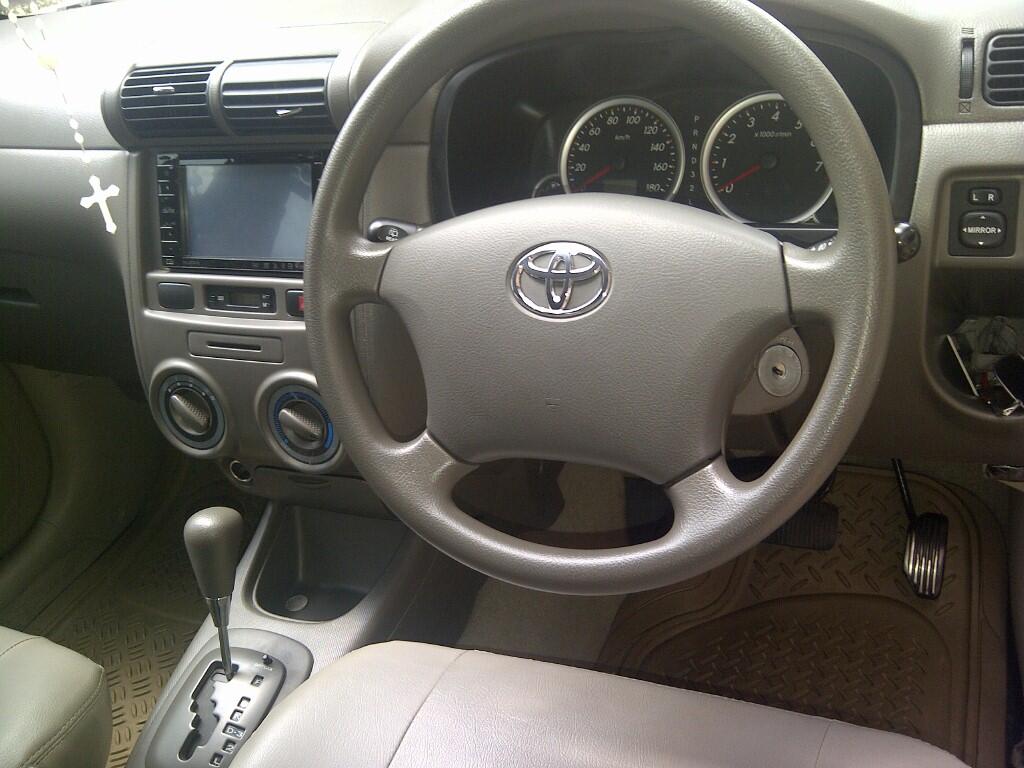 WTS AVANZA 2011 G A/T Grey Metalic