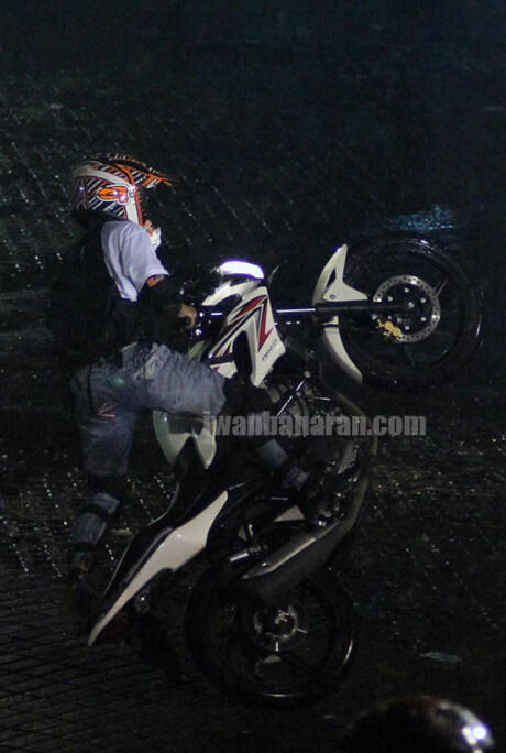 Tidak Ada Asap Tanpa Api (CB150R v Vixion) 