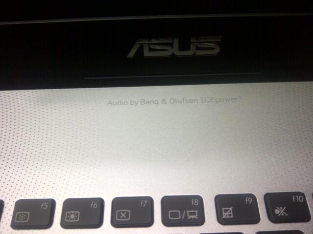 Asus N46VJ-V3015D (3210M/4/750/BT/GT635-2GB/Dos) Black --- New Arrival