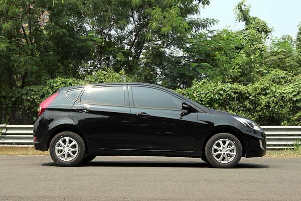 hyundai H-1 promo akhir tahun full bonus + full diskon