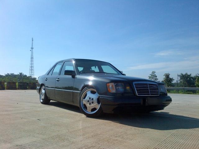 For sale MB 300E th 89 AT