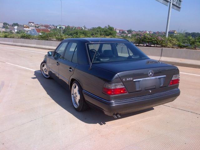 For sale MB 300E th 89 AT