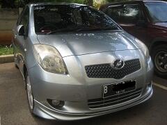 JUAL TOYOTA YARIS 2006 AKHIR
