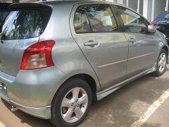 JUAL TOYOTA YARIS 2006 AKHIR