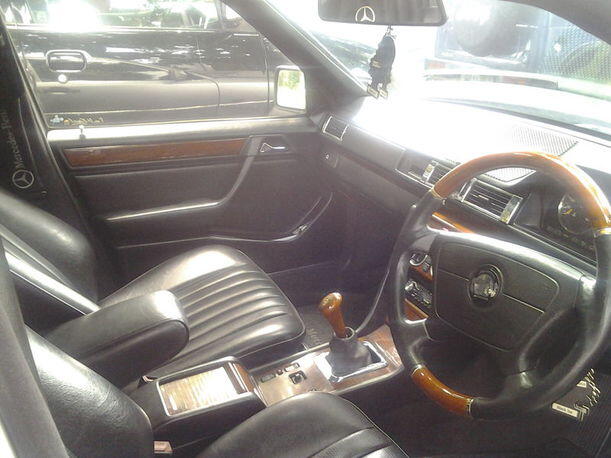 Mercedes Benz W124 300 E MP Model