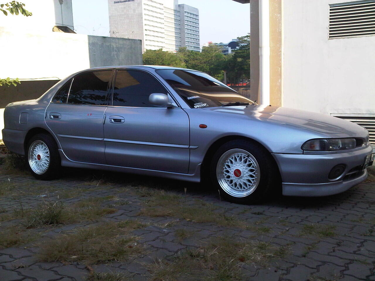 Dijual Mitsubishi Galant V6