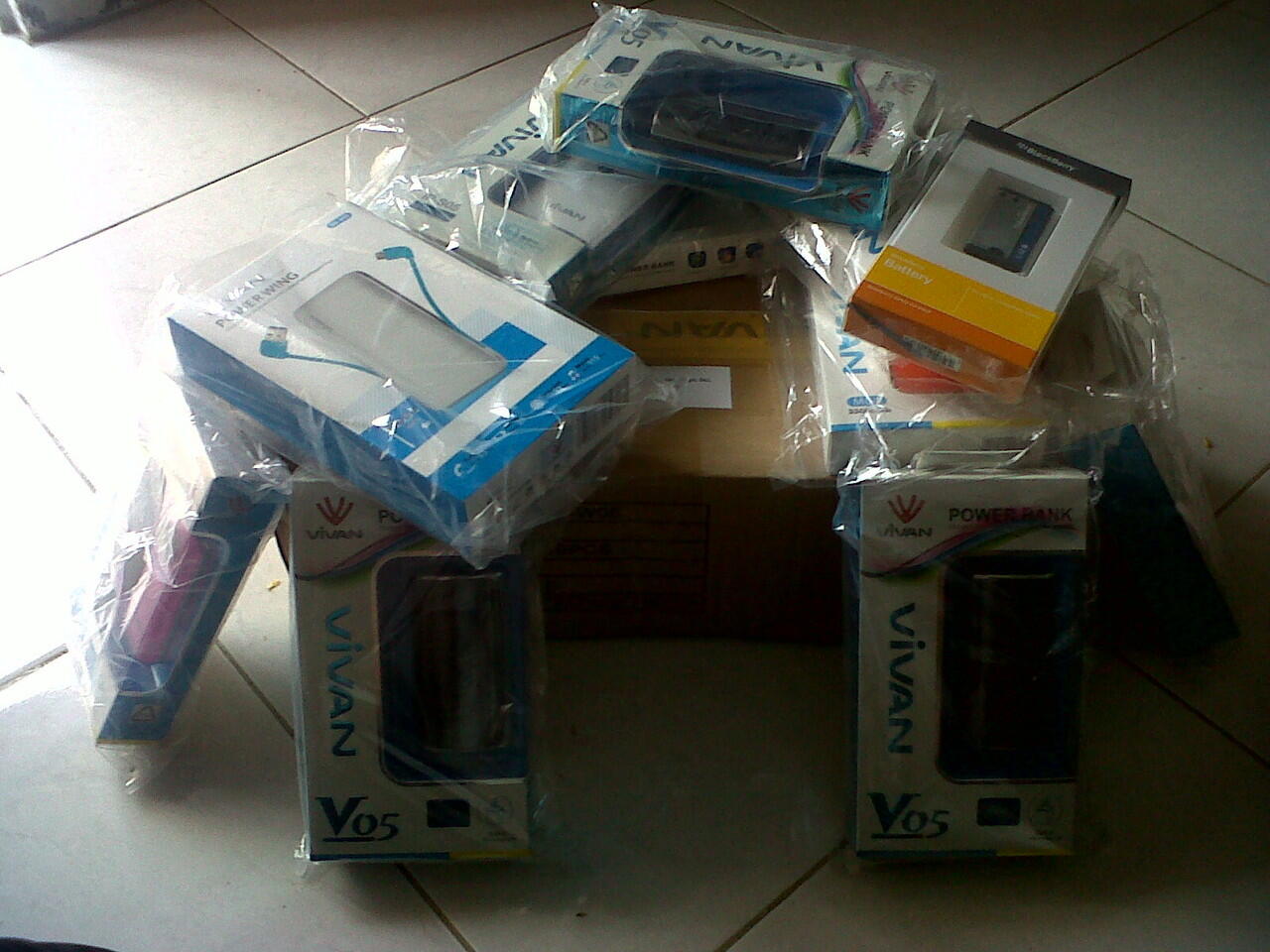 POWERBANK VIVAN DISTRIBUTOR POWERBANK VIVAN, CROSS, HIPPO, ADVANCE, I-TECH TERMURAH