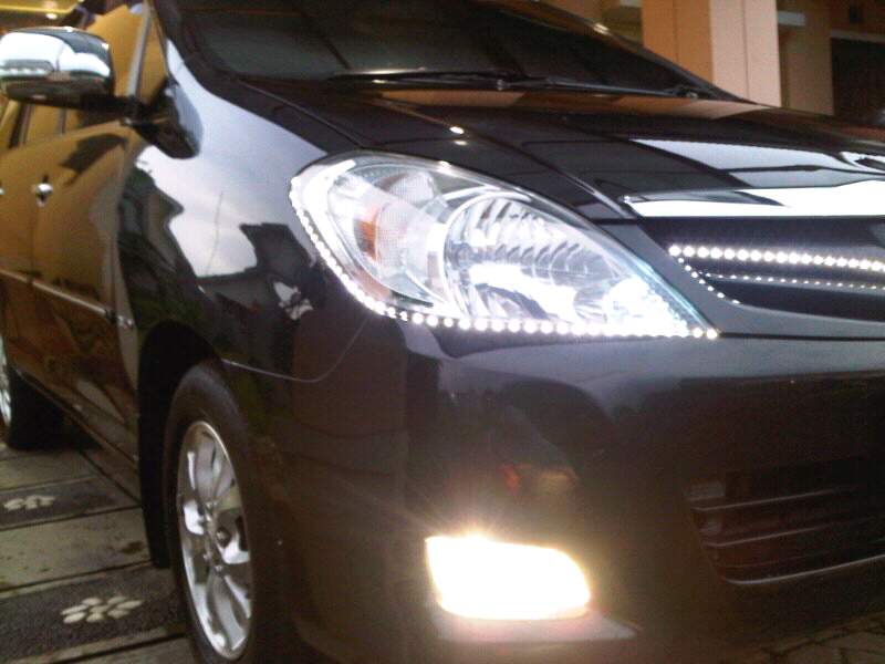 wts innova diesel G A/T 2008 hitam