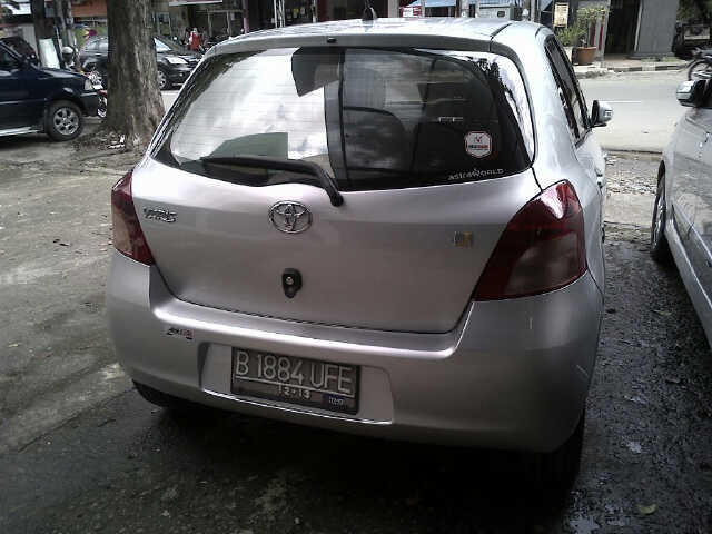 YARIS MANUAL 2008/2009 SILVER--118 JT-BISA CREDIT