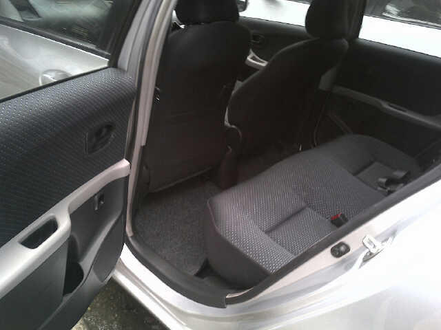 YARIS MANUAL 2008/2009 SILVER--118 JT-BISA CREDIT