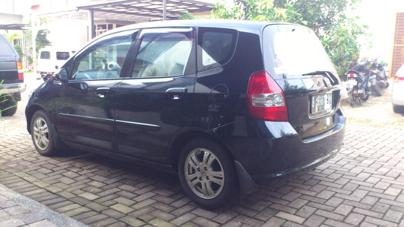 jual honda jazz 2006 manual hitam idsi km 51.000an