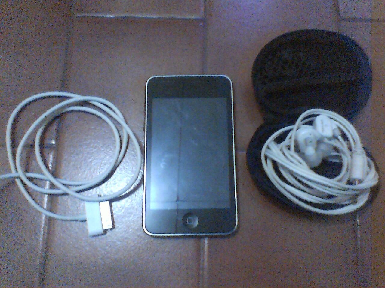 Ipod Touch gen3 32gb dgn earphone audio technica ck9