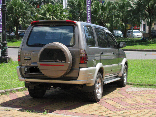 Panther Touring tahun 2002